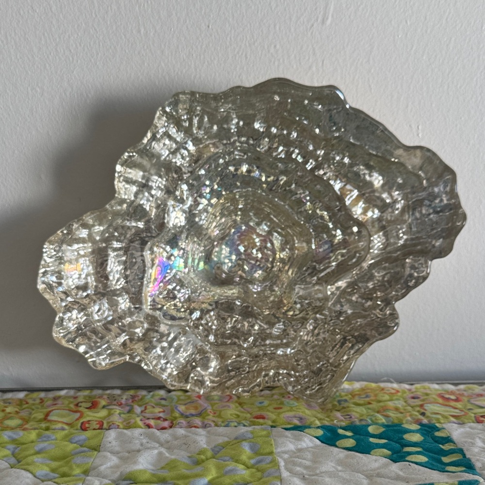 Oyster Shell-Shaped Iridescent Glass Bowl